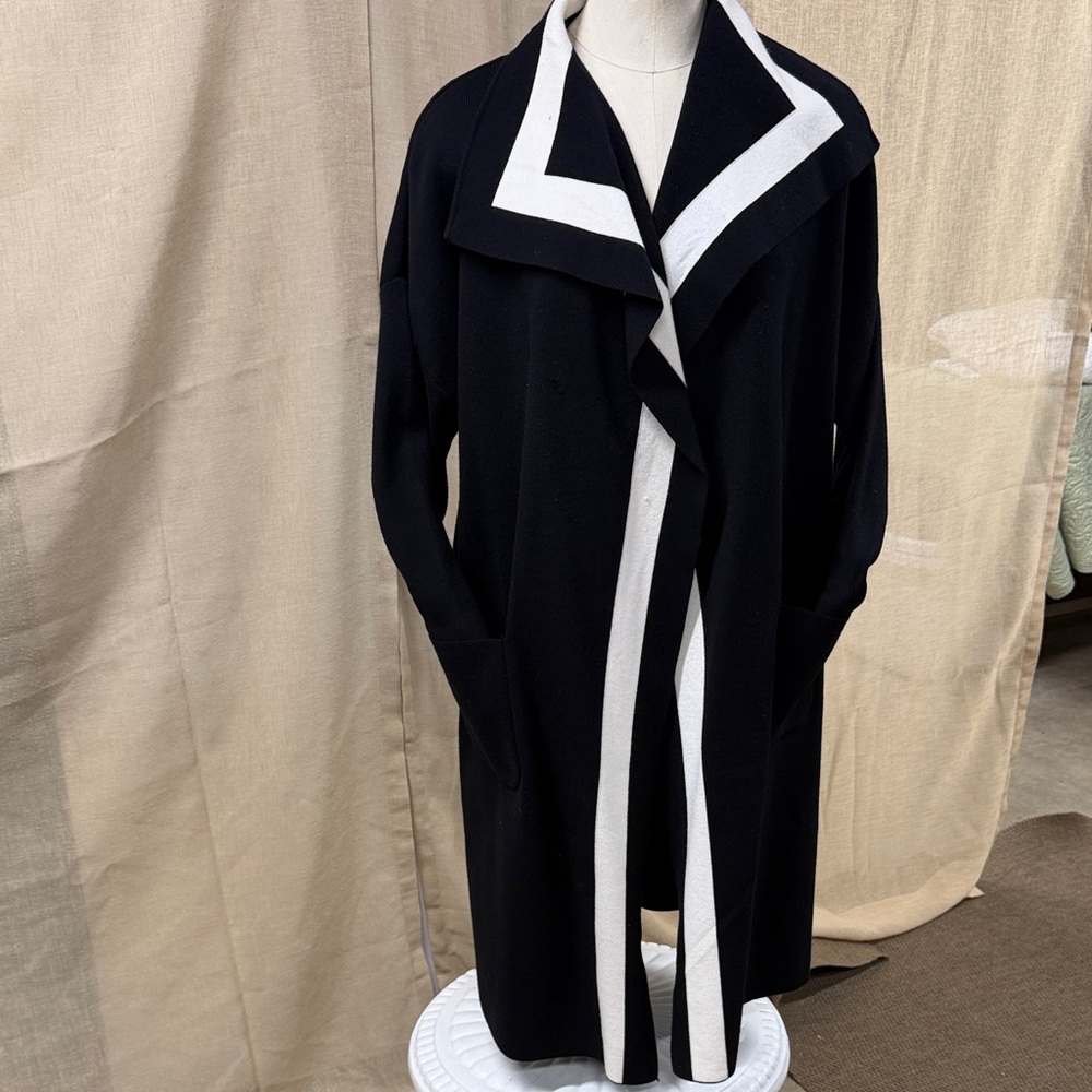 Tahari Black and White Open Front Cardigan
